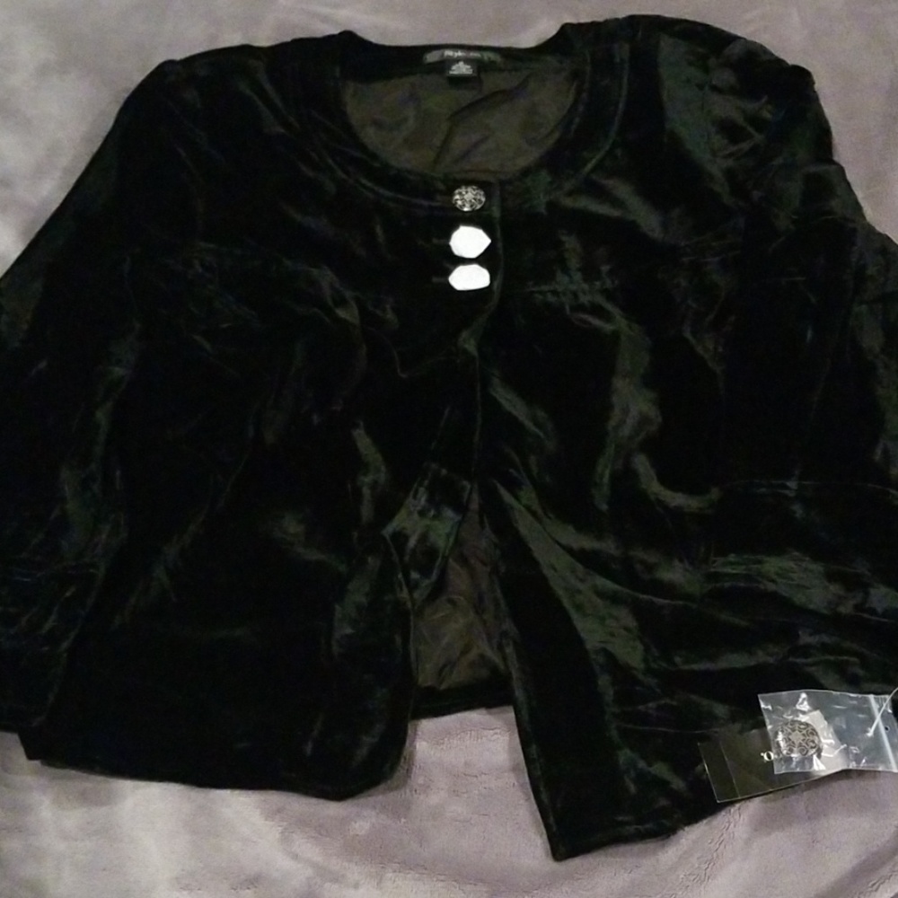 Velvet cropped jacket NWT size 12